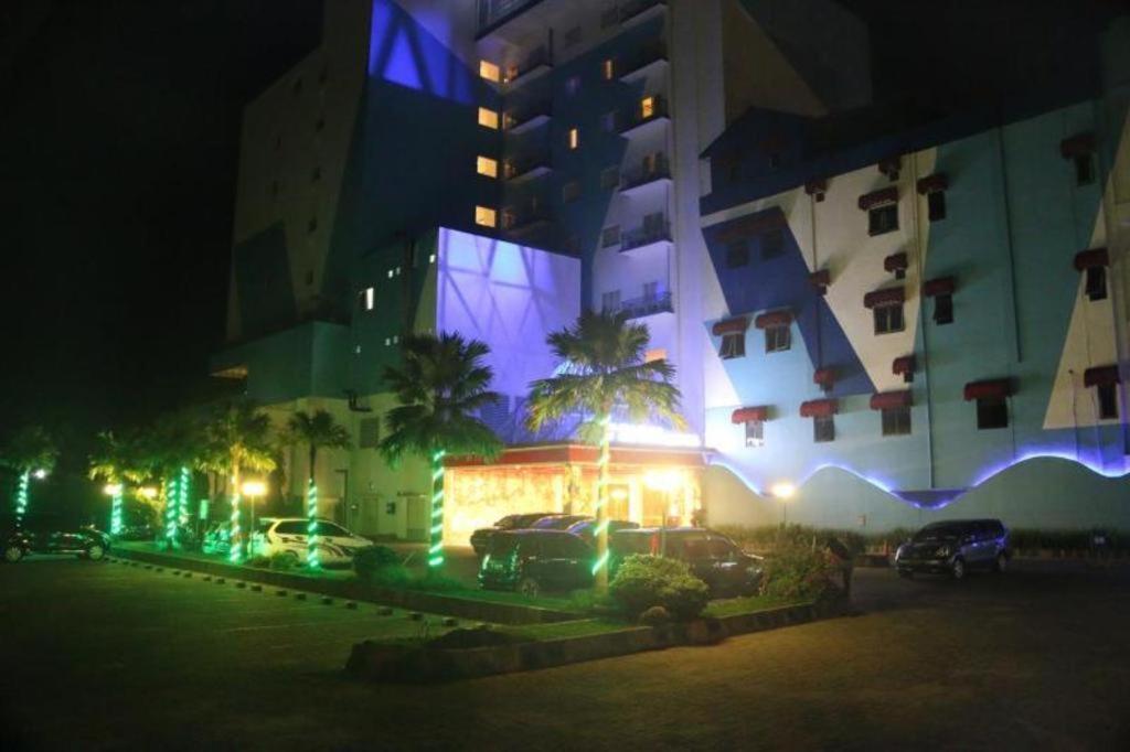G'Sign Hotel Banjarmasin Банджармасін Екстер'єр фото