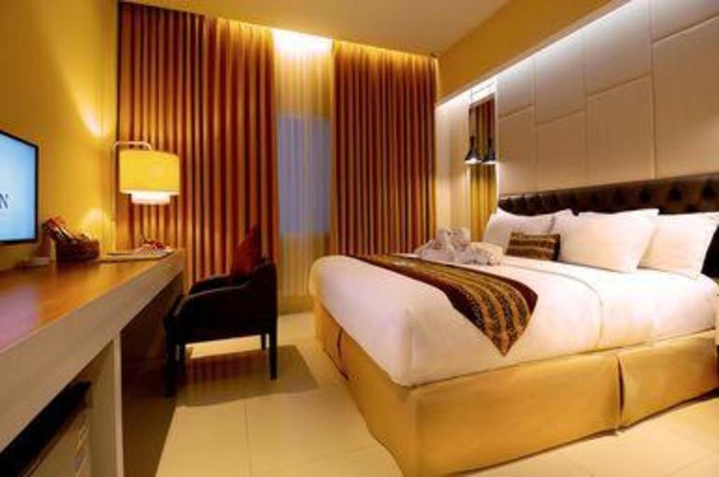 G'Sign Hotel Banjarmasin Банджармасін Екстер'єр фото