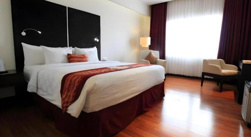 G'Sign Hotel Banjarmasin Банджармасін Екстер'єр фото
