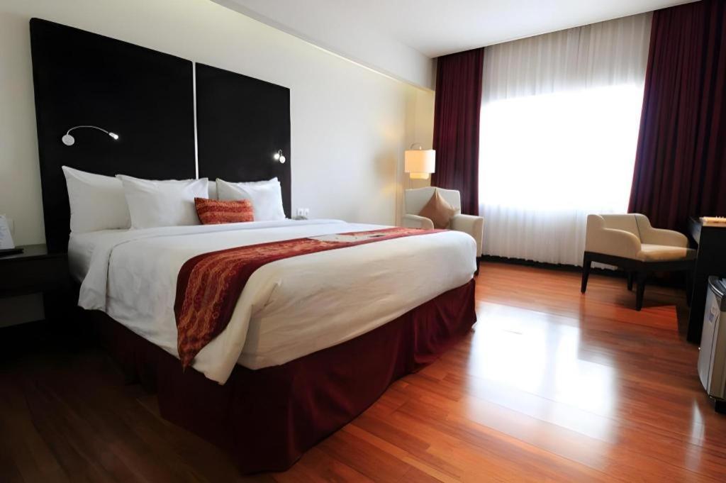 G'Sign Hotel Banjarmasin Банджармасін Екстер'єр фото